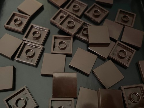 Lego 2x2 tiles x15 choose - x15,